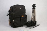 廠家直供2012廣州專業新款 雙肩 防水料單反數碼相機包 攝影包